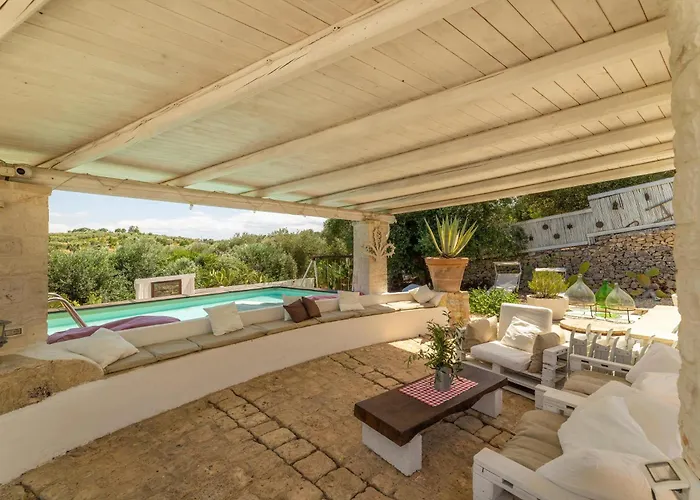 Trullo Bianco Остуни
