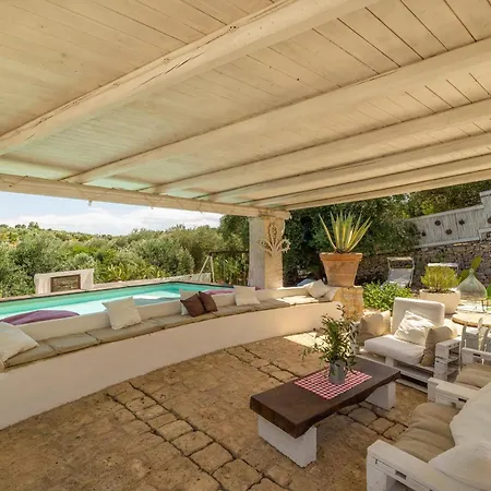 Trullo Bianco Ostuni