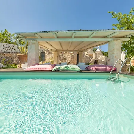 Trullo Bianco * Ostuni