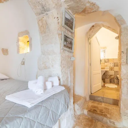 Trullo Bianco * Ostuni