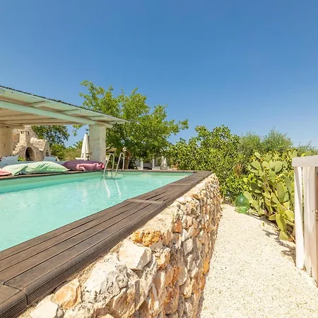 Trullo Bianco Villa *