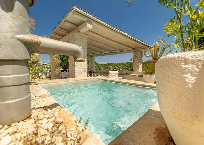 Trullo Bianco * Ostuni