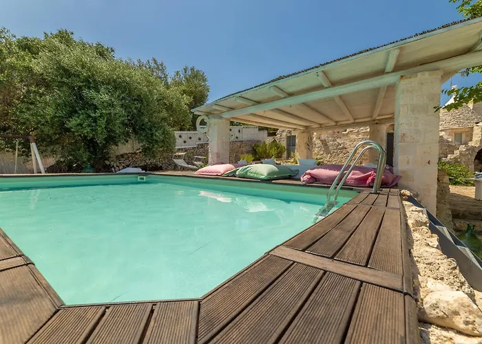 Trullo Bianco Villa *